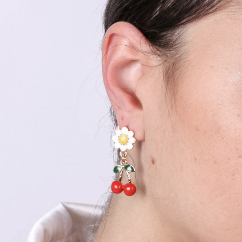 I Love Sicily - BYS - Metal earrings with daisies and cherries